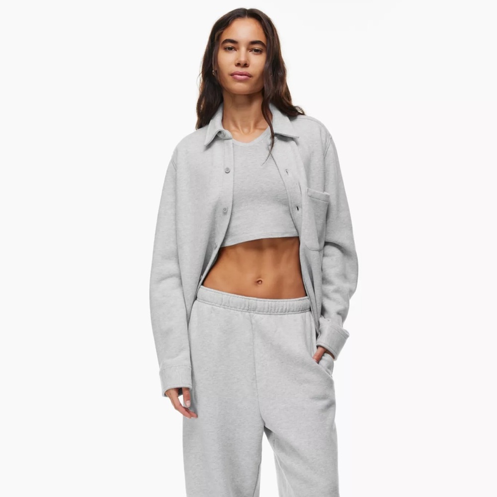 Aritzia TNA Fleece Boyfriend Sweatshirt Shirt Jacket Heather Light Grey Shacket